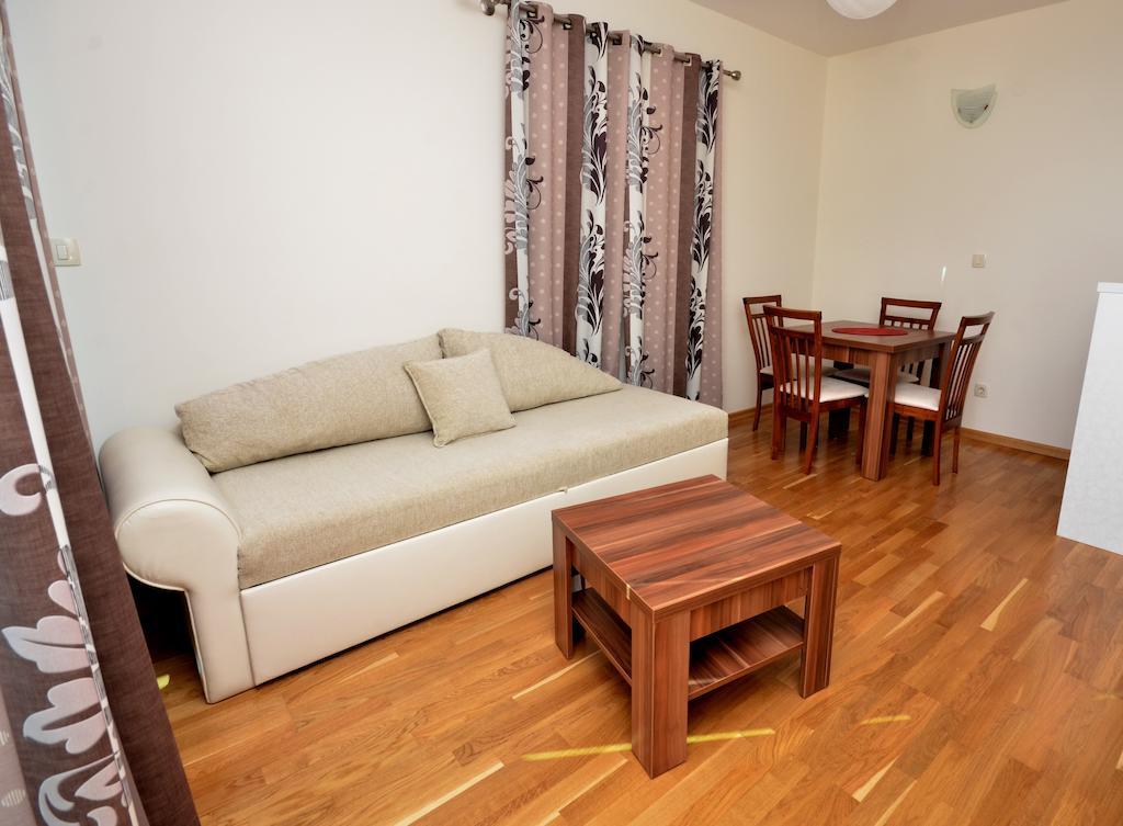 Apartments Rafailovic Ljubo 라파일로비치 외부 사진